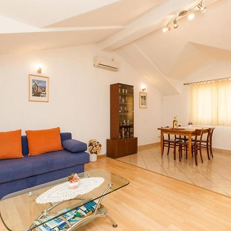 Holiday Home Beata Trogir Exteriér fotografie